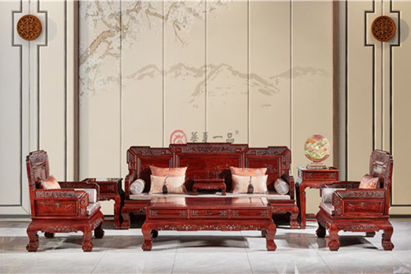 循昼夜起居节律陈设卧具，中式卧居安放深度安眠